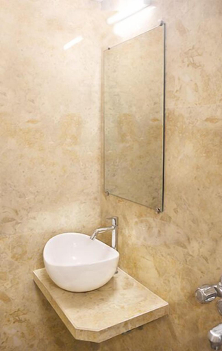 Bathroom 3, A1 Hotel, Mumbai Suburban