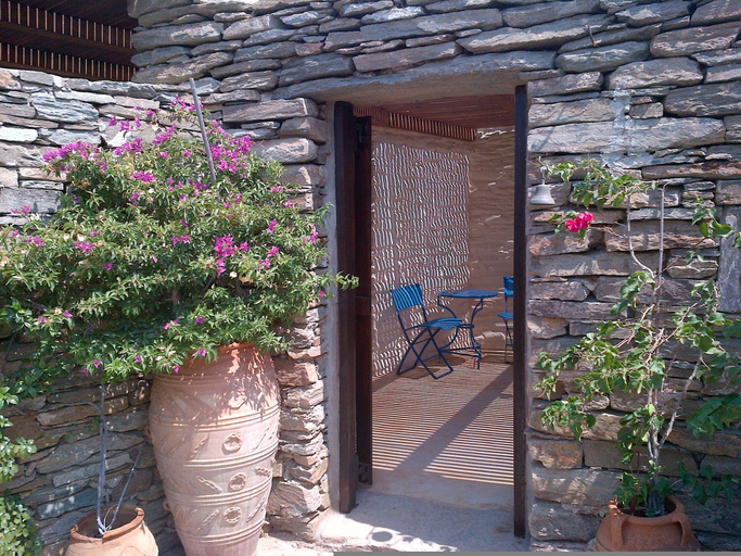 Room 4, Zephyros Pool Tennis, South Aegean