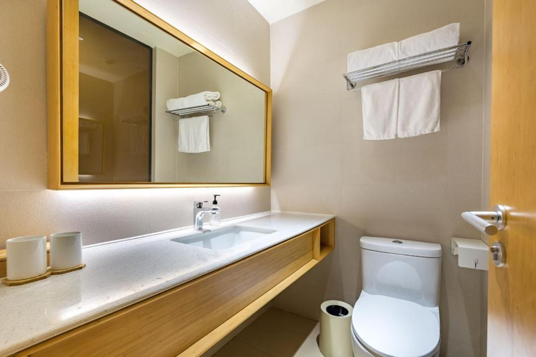 Bathroom 4, JI Hotel Shanghai The Bund City God Temple, Shanghai