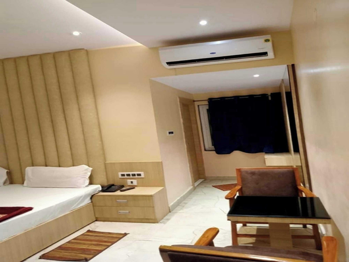 Room 4, Clubhouse Hotel Igatpuri, Nashik