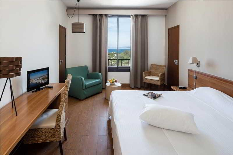 Bedroom 3, Hotel Hélios, Var