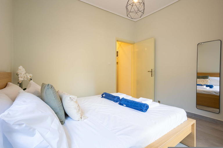 Room 4, Seaside Retreat for Relaxed Kalamata Beach Stays, Peloponnese