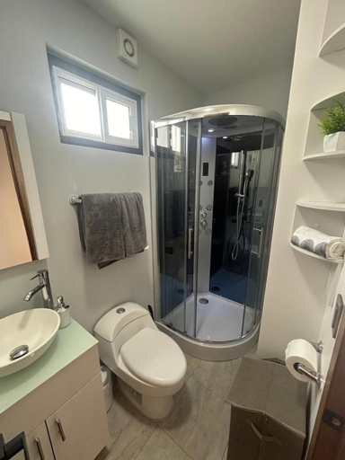 Shower, Container Glamping, Zapopan