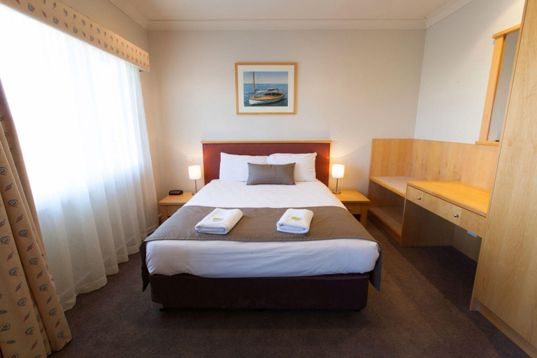 Bedroom 3, Marina Hotel and Apartments, Port Lincoln