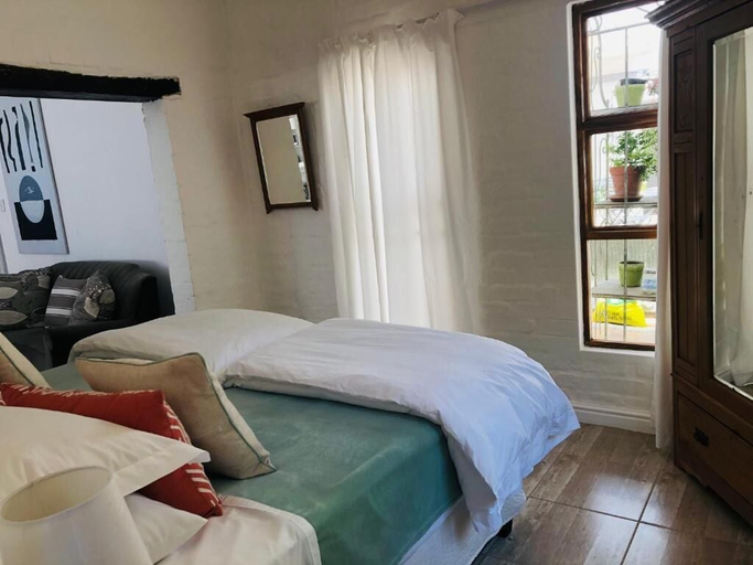 Others 3, The Lily House Hermanus, Overberg