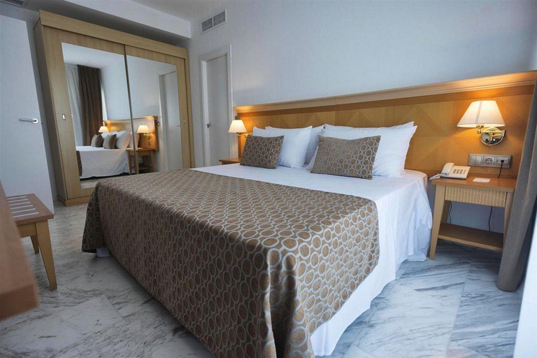 Bedroom 3, ALEGRIA Costa Ballena Aquafun & Spa, Cádiz