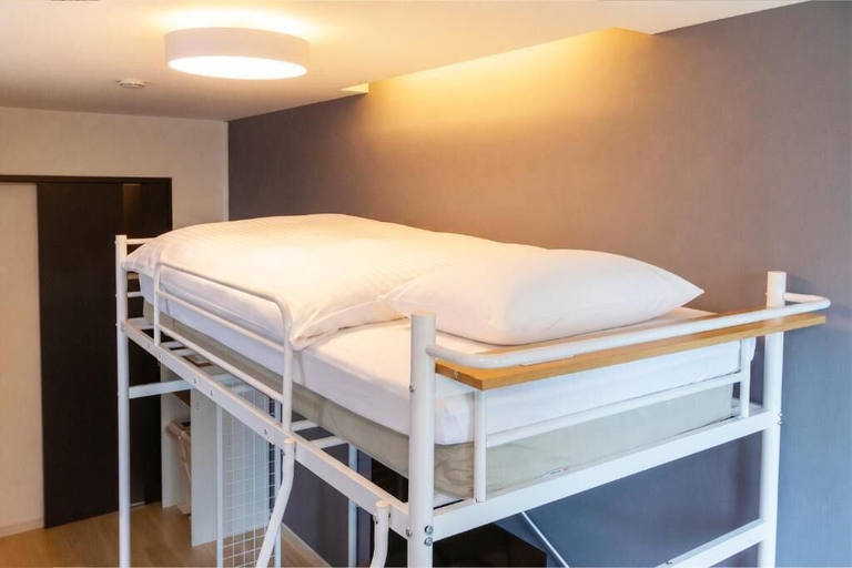 Room 5, Reinasu Hakata, Fukuoka