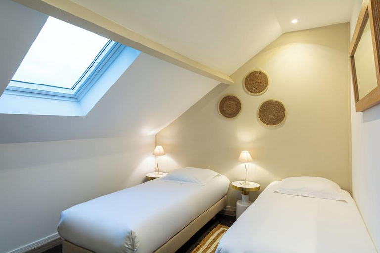 Bedroom 2, Hotel de Paris, Calvados