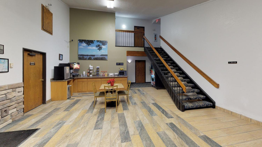 Others 5, Waconia Inn and Suites, Carver