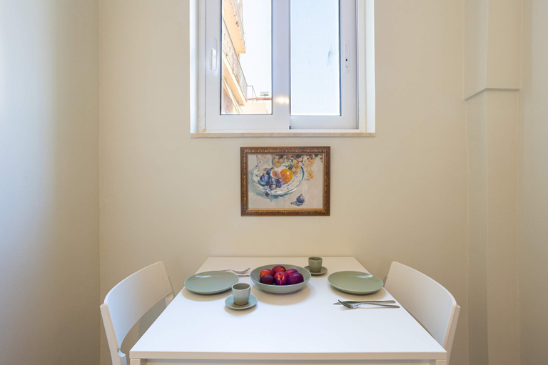 Room 5, Seaside Retreat for Relaxed Kalamata Beach Stays, Peloponnese