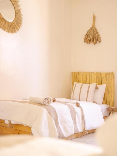 Room 5, Sable Beach Surfcamp Tamraght, Agadir-Ida ou Tanane