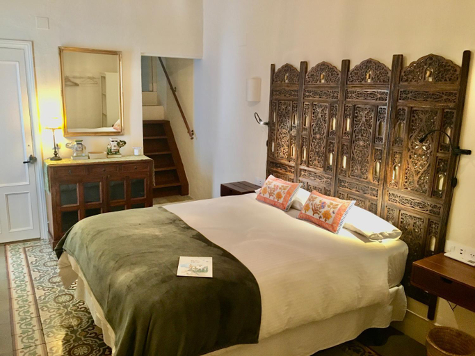 Bedroom 2, Numero 9, Cádiz