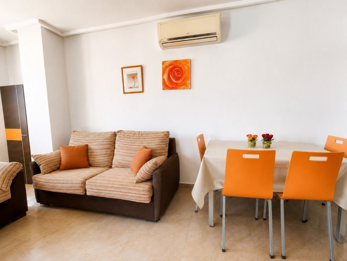 Living room 3, Apt Near Center & Port, Alicante