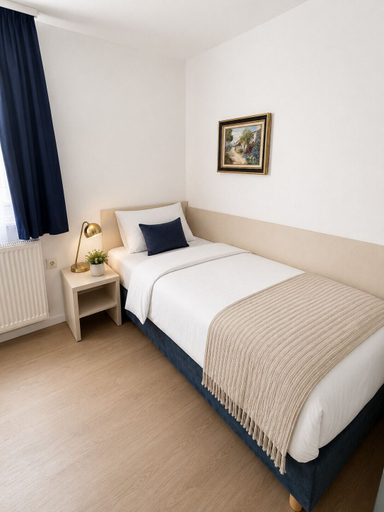 Room 4, Hotel Alte Mainbrücke, Kitzingen
