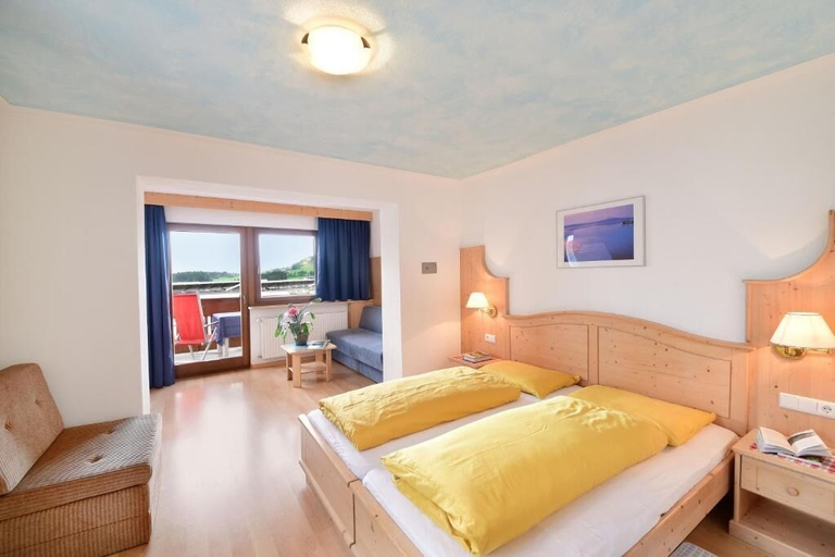 Room 3, MONTARA living mountain air, Bolzano