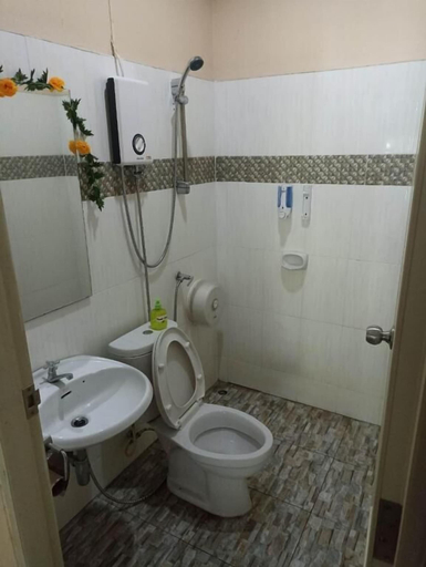 Bathroom, painting family hostel, Phanom
