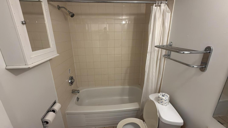 Bathroom 4, Midtown Inn, Division No. 11