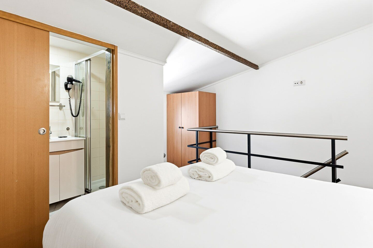 Room 2, Guestready - Courtyard Apartments, Porto