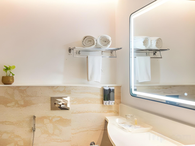 Bathroom 5, TGI Grand Fortuna - Hosur, Krishnagiri