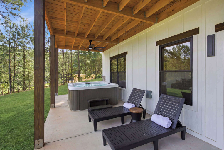 Terrace/patio 3, The Lodge at Walnut Peak, Fannin