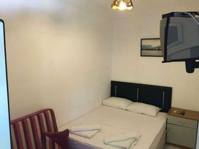 Bedroom 4, Kafkas Motel, Erdek