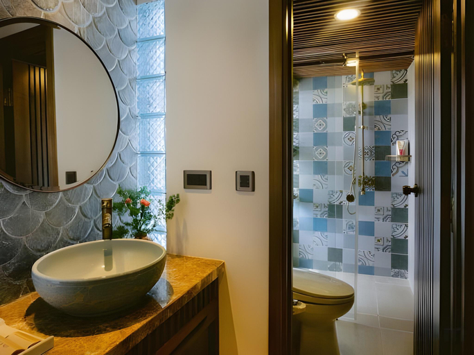 Bathroom 4, LIVIE Da Nang Style, Da Nang
