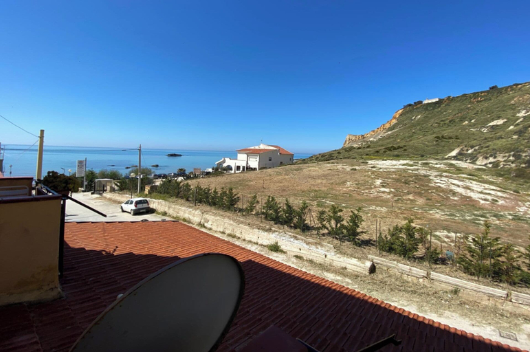 View from property, Apartment Sleeps 3 - Private Garden - Pets Welcome, Agrigento