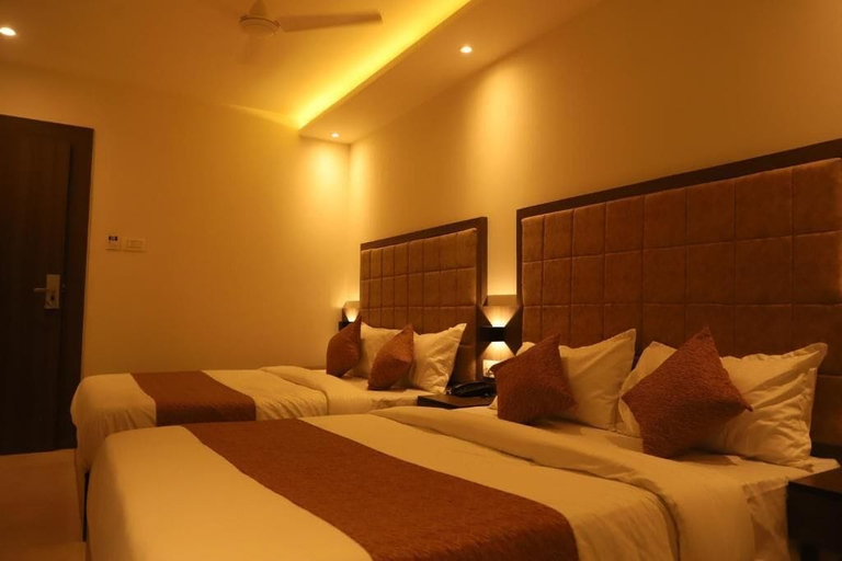 Room 2, Hotel Sai Pritam, Mumbai Suburban