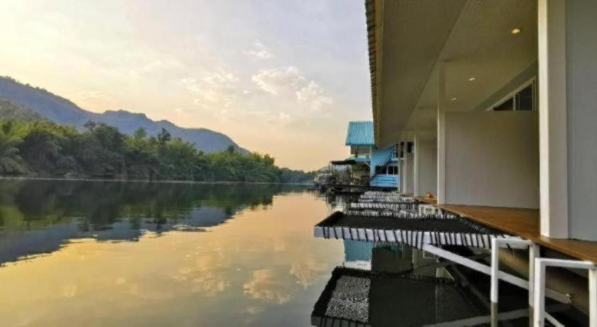 Others 4, Chateau de Erawan, Si Sawat