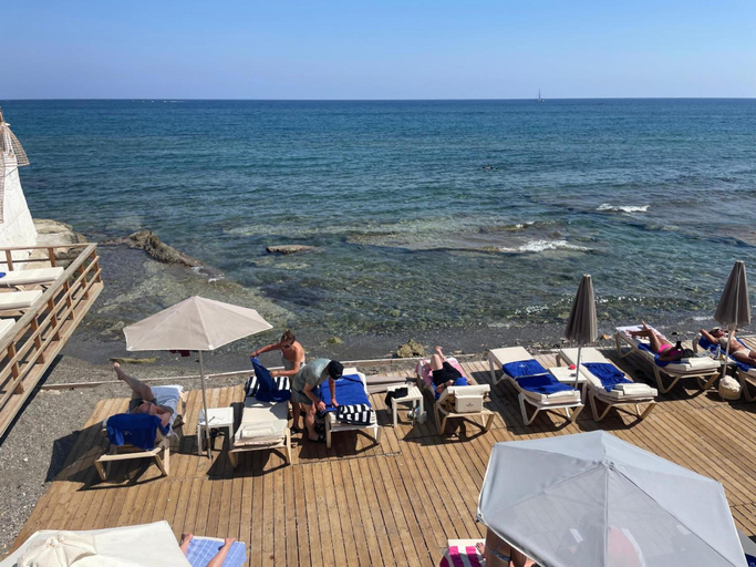 Others 5, Aristo Apts, Crete
