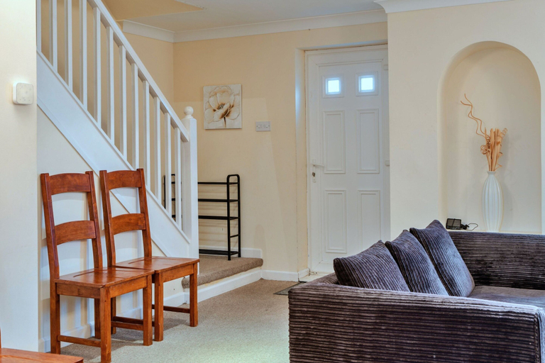 Room 5, Spacious Holiday Home in Newquay, Cornwall