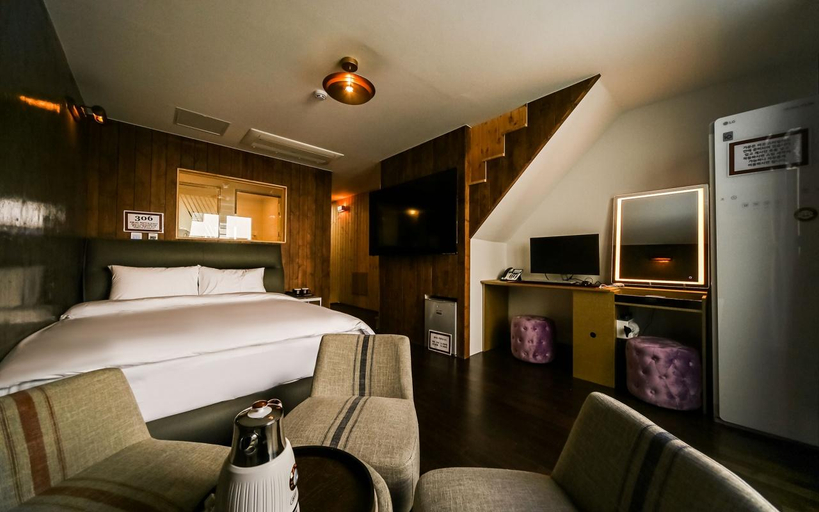 Bedroom 4, Pohang Heunghae KTX, Pohang