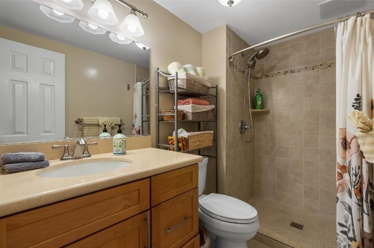 Bathroom 5, Menehune Shores, #507 2 Bedroom Condo, Maui