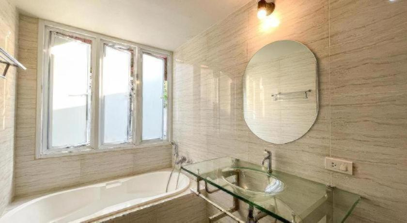 Bathroom 3, The Living Pool Villas, Ko Samui