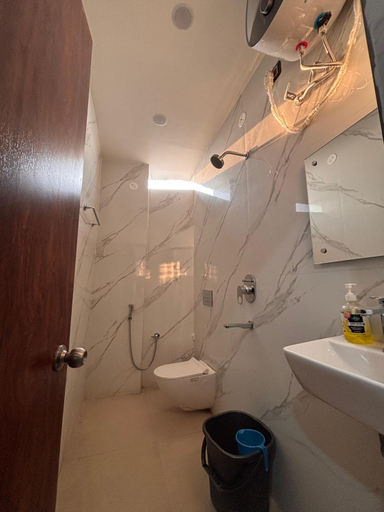 Bathroom, hotel wisdom celebration, Purba Champaran