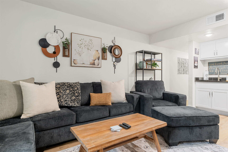Living area 5, Roark Creek View - Pool & Gym, Taney