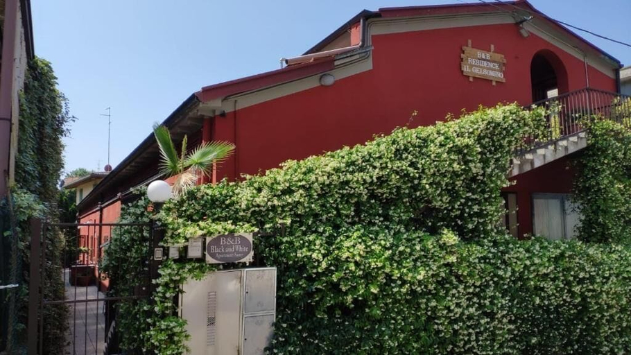 Exterior & Views 2, residence il gelsomino, Como