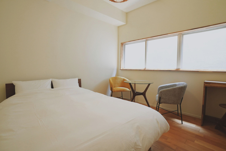 Room 3, sunroom Hotel Cafe Bar, Miyazaki