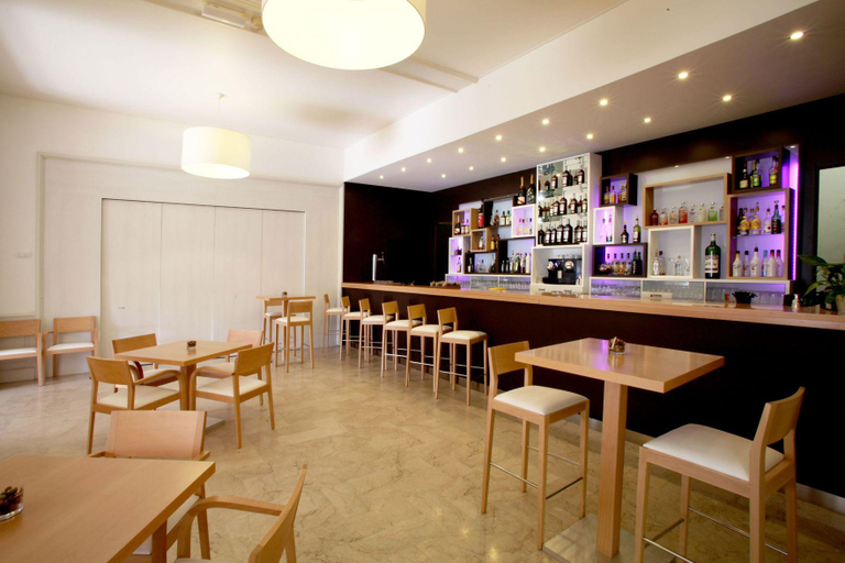Food & Drinks 5, Hotel Hélios, Var