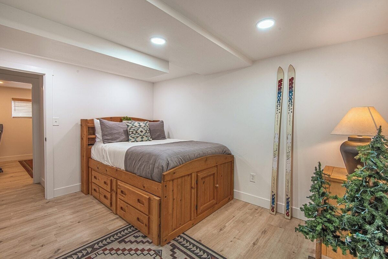 Interior 3, 7045 Brent Ln, Salt Lake