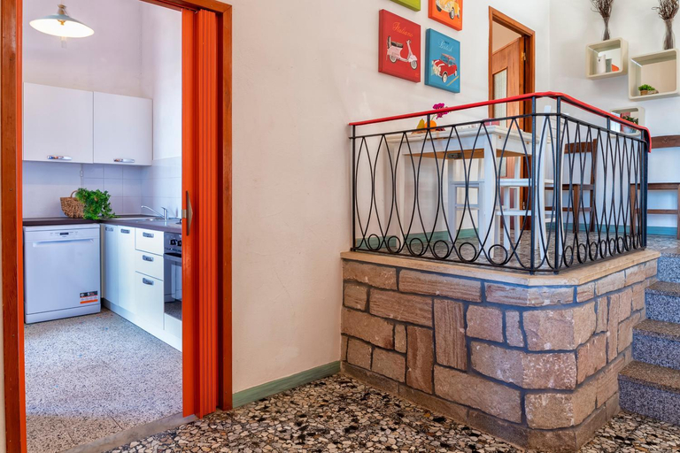 Others 4, Villa Meridiana, Olbia-Tempio
