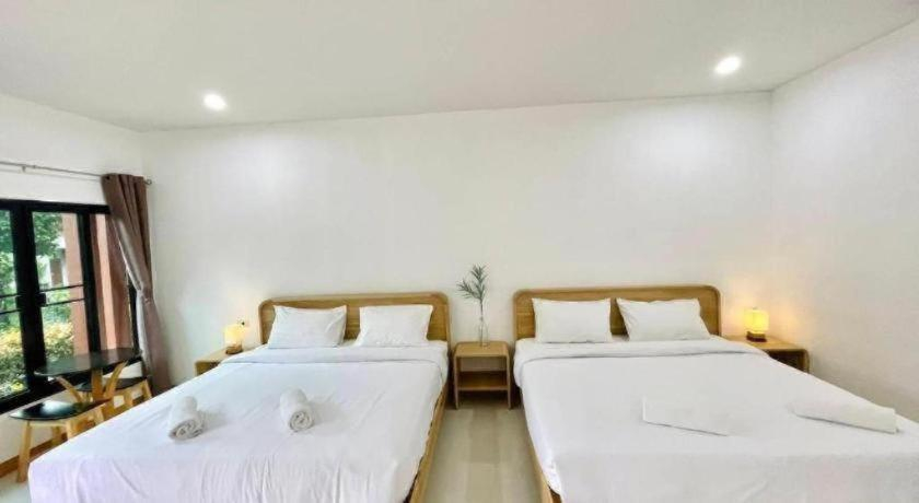 Bedroom 2, Baan Klang Suan Resort, Lang Suan