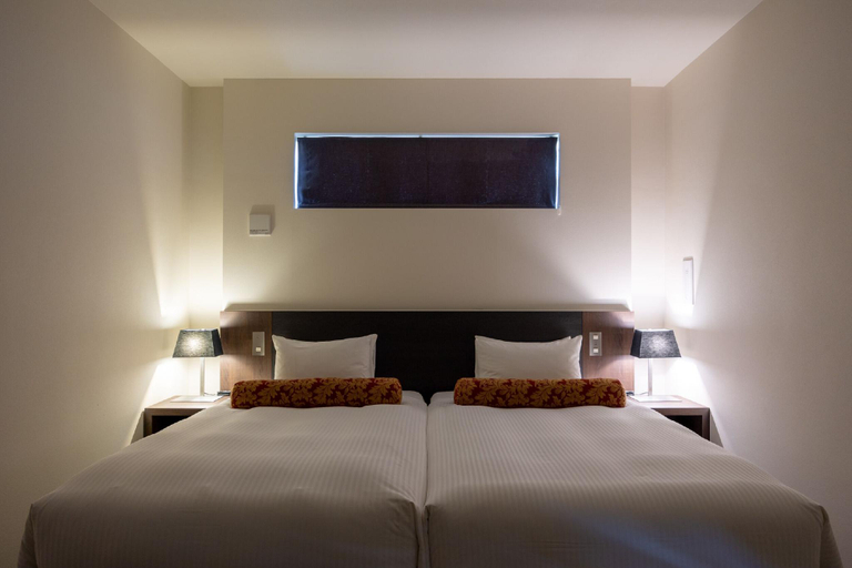 Bedroom 4, YUMIHA OKINAWA, Onna