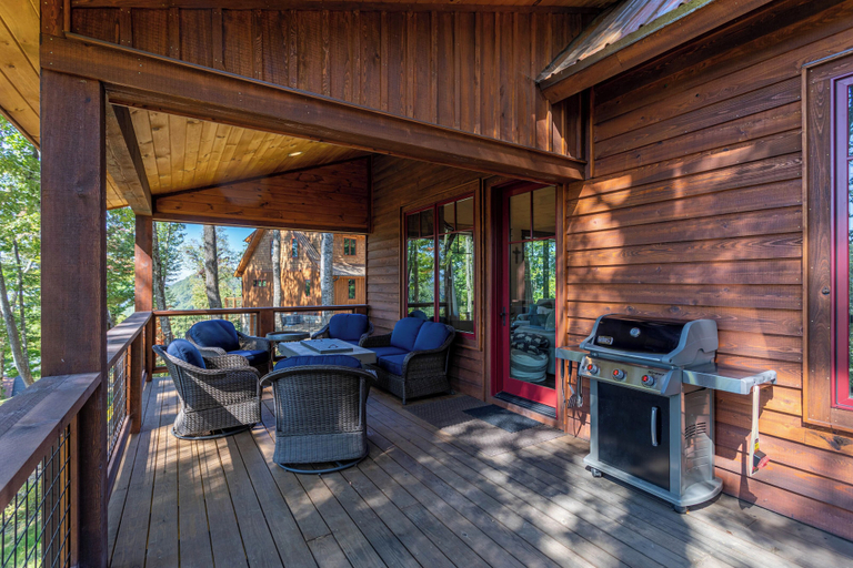 Interior 2, Mountainaire at Eagles Nest, Avery