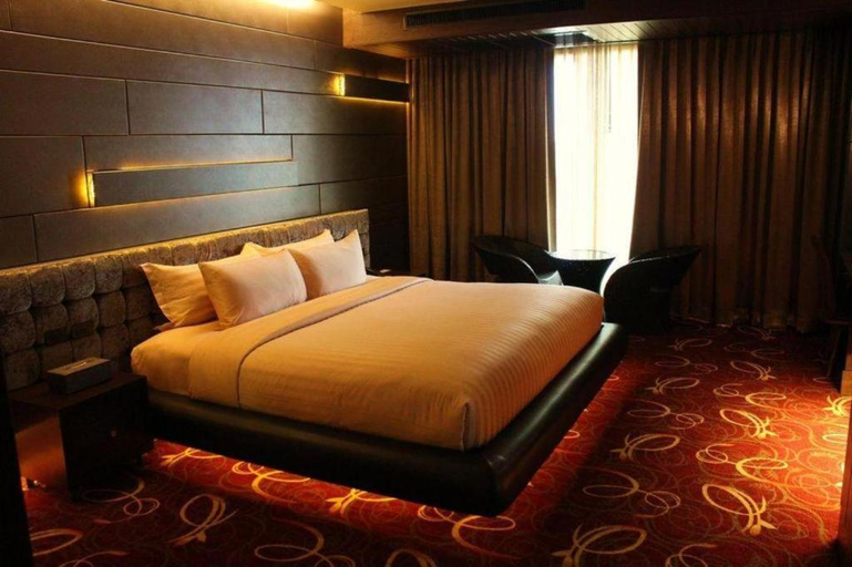 Bedroom 3, Maleewana Hotel & Resort, Bang Kruai