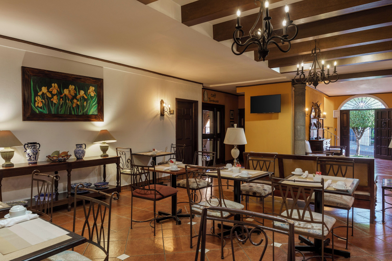 Food & Drinks 5, Hotel Villa Terra, San Salvador