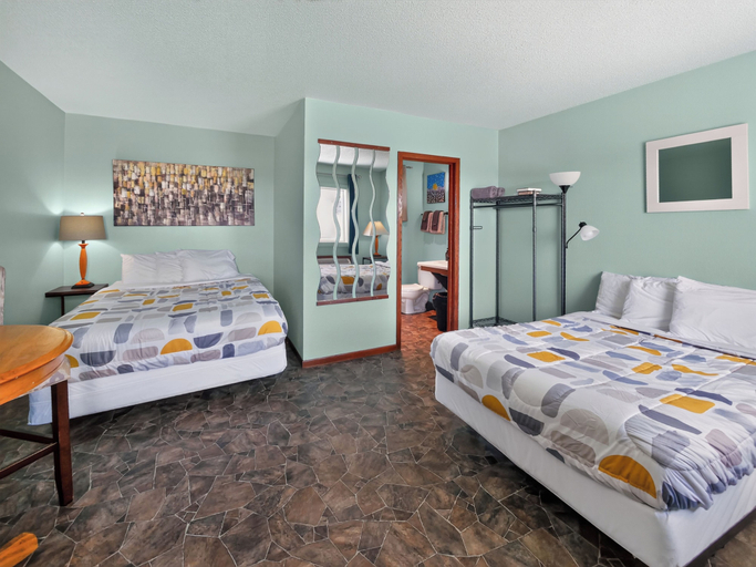 Room 3, Clara City Inn, Chippewa