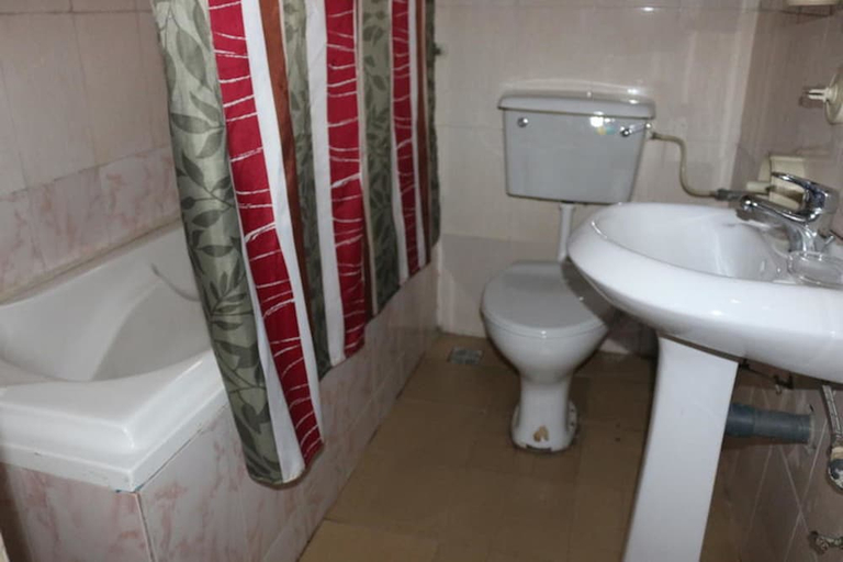 Bathroom 3, Ivory Place Hotel, Uyo