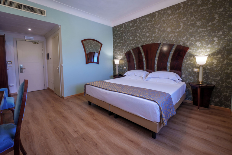 Bedroom 3, Zanhotel & Meeting Centergross, Bologna