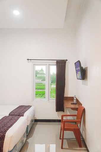 Bedroom 3, RR -2 Syariah Hotel SLG, Kediri